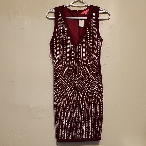 Xtaren Red Embellished Bodycon Mini Dress - Picture 1 of 4